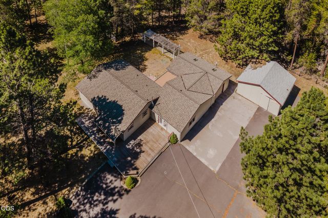 52591 Sunrise Boulevard, La Pine, OR 97739