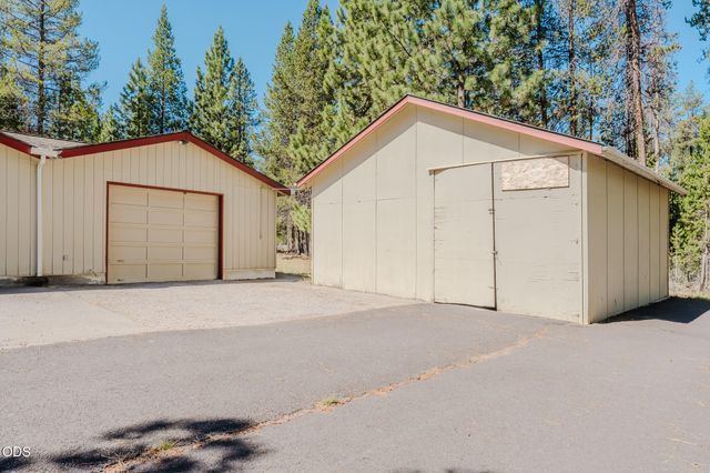 52591 Sunrise Boulevard, La Pine, OR 97739