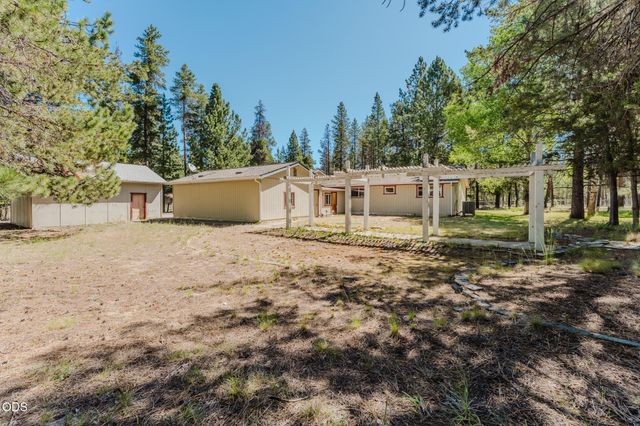 52591 Sunrise Boulevard, La Pine, OR 97739