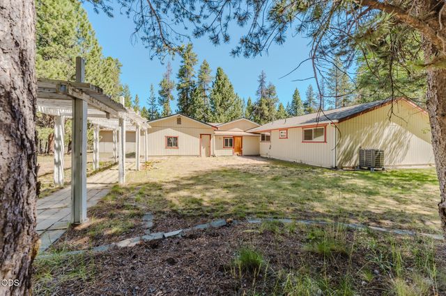 52591 Sunrise Boulevard, La Pine, OR 97739