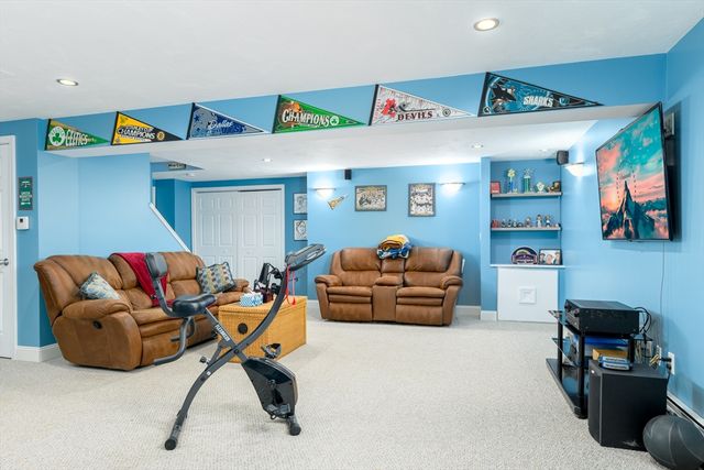 34 Marjorie Lane, Rutland, MA 01543