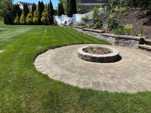 34 Marjorie Lane, Rutland, MA 01543