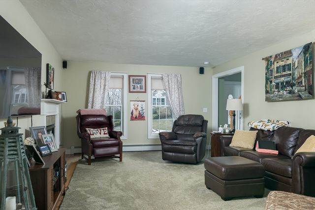 34 Marjorie Lane, Rutland, MA 01543