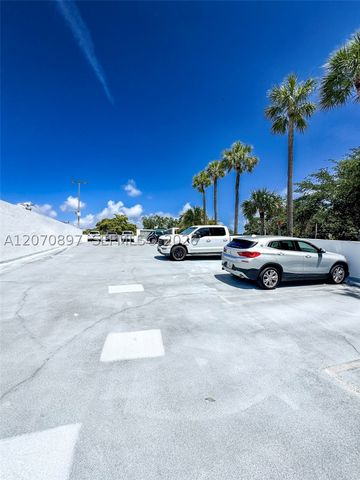 8101 Biscayne Blvd R-411, Miami, FL 33138