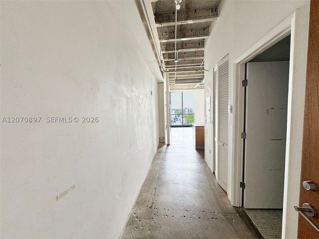 8101 Biscayne Blvd R-411, Miami, FL 33138