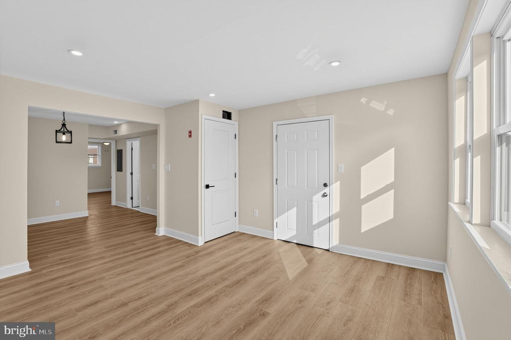 121 RUTLEDGE AVE, FOLSOM, PA 19033 — photo 4