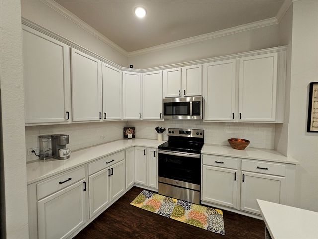 3233 Risinger Road, Waco, TX 76655