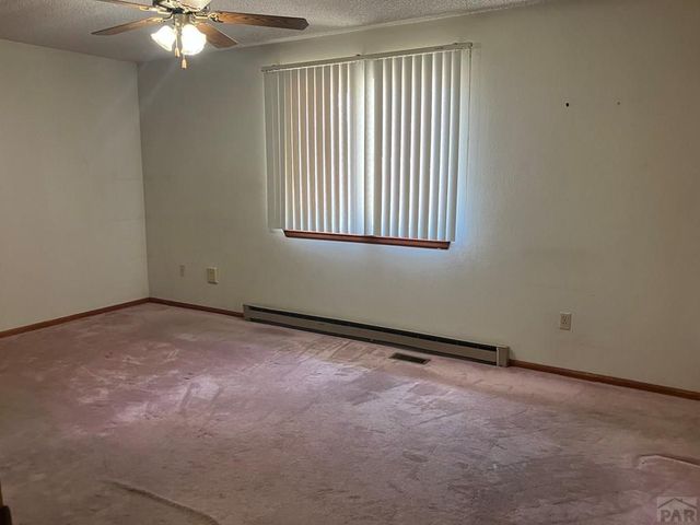 482 W Hahns Peak Ave, Pueblo West, CO 81007