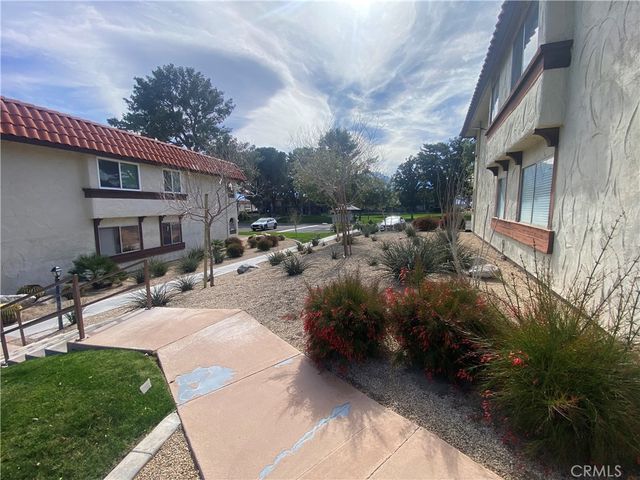 9647 Spyglass Avenue 15, Desert Hot Springs, CA 92240