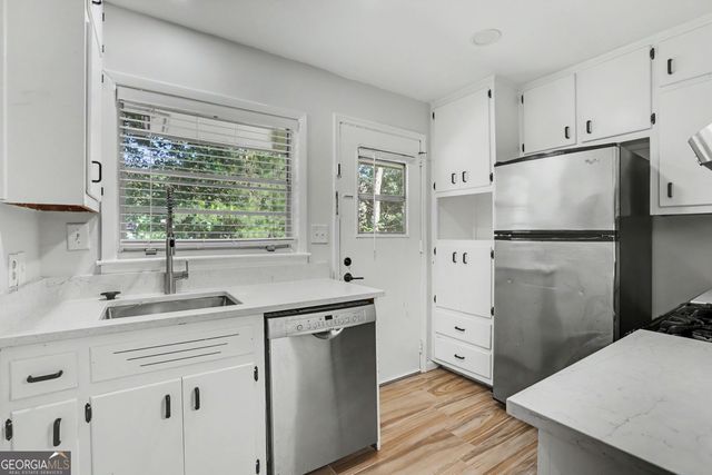 3535 Roswell Road NE E2, Atlanta, GA 30305