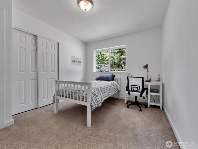 592 Kodiak Avenue, Camano Island, WA 98282