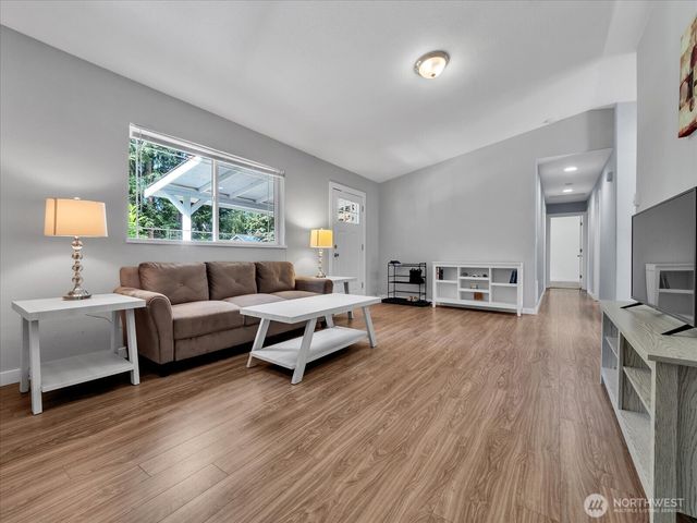 592 Kodiak Avenue, Camano Island, WA 98282