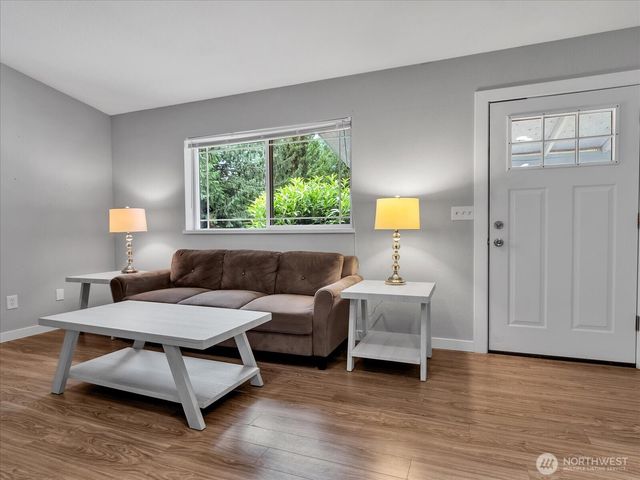 592 Kodiak Avenue, Camano Island, WA 98282