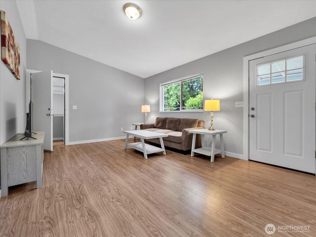 592 Kodiak Avenue, Camano Island, WA 98282