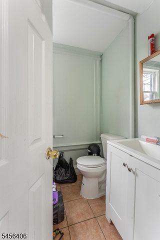 665 Grove St, Irvington Twp., NJ 07111