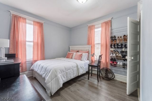 665 Grove St, Irvington Twp., NJ 07111