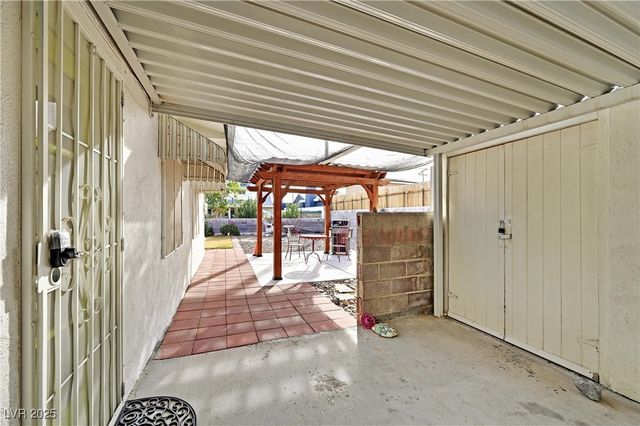 1704 Hassett Avenue, Las Vegas, NV 89104