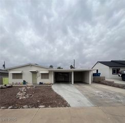 1704 Hassett Avenue, Las Vegas, NV 89104