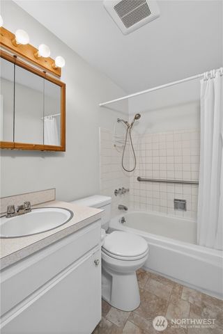 10210 163rd Avenue NE, Redmond, WA 98052