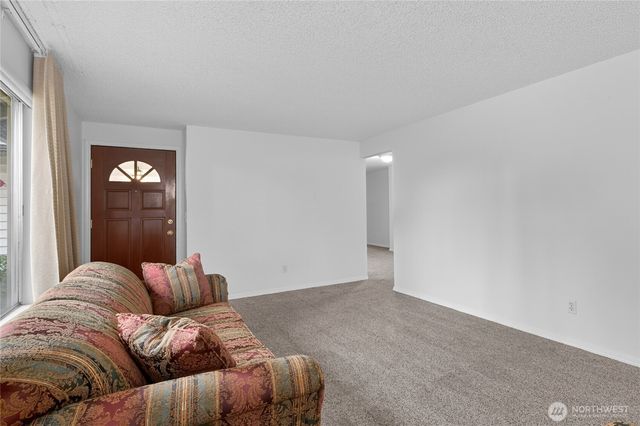 10210 163rd Avenue NE, Redmond, WA 98052