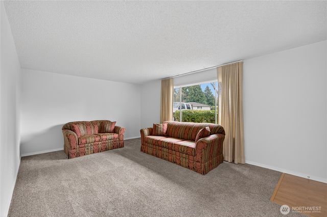 10210 163rd Avenue NE, Redmond, WA 98052