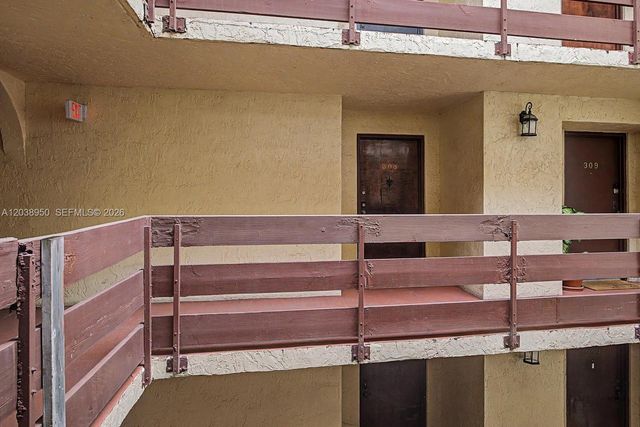 8830 SW 123rd Court I308, Miami, FL 33186