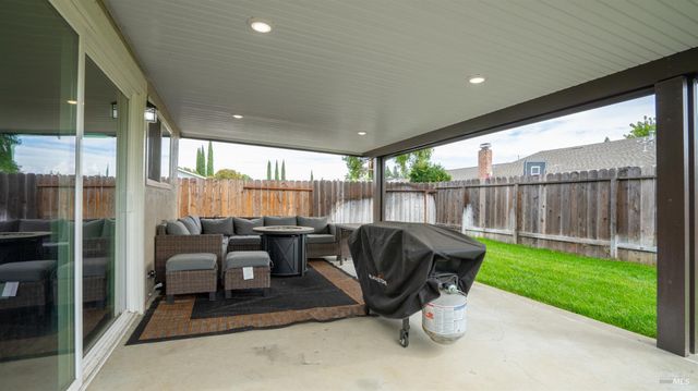 148 Randall Ave, Vacaville, CA 95687