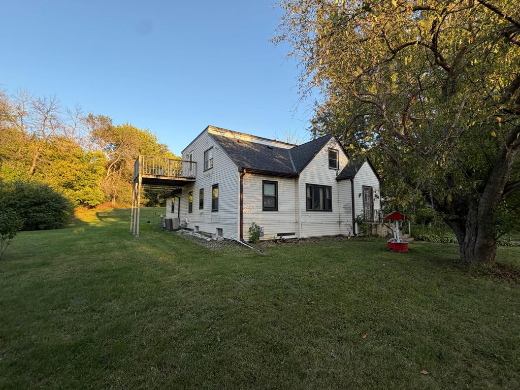 1836 Kennard Street, Maplewood, MN 55109 — exterior