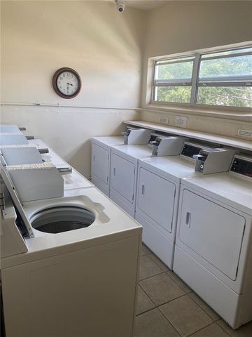 415 NE 2nd St 222, Hallandale Beach, FL 33009