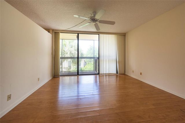8701 SW 30th Street 211, Davie, FL 33328