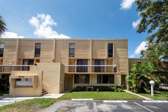 8701 SW 30th Street 211, Davie, FL 33328