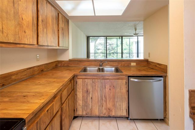 8701 SW 30th Street 211, Davie, FL 33328