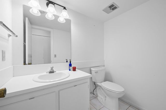8701 SW 30th Street 211, Davie, FL 33328