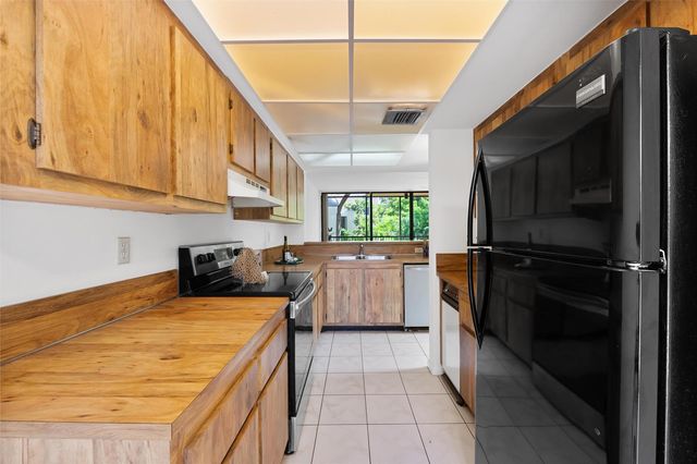 8701 SW 30th Street 211, Davie, FL 33328