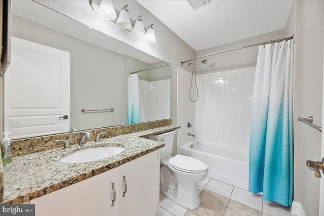 47 MENDREY CT, Lawrence Township, NJ 08648
