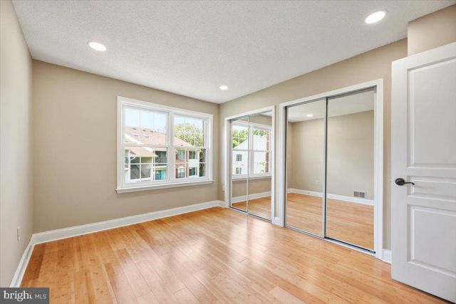 47 MENDREY CT, Lawrence Township, NJ 08648
