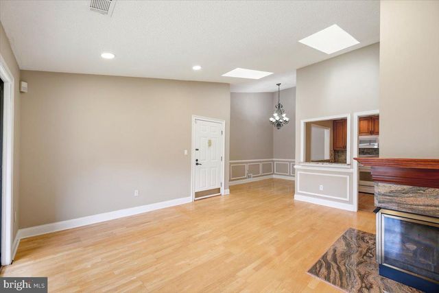 47 MENDREY CT, Lawrence Township, NJ 08648