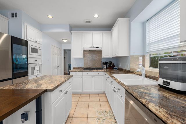 2526 Berkley Court, Richmond, TX 77406