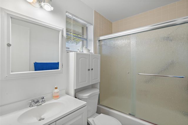 331 NW 36th Ave, Deerfield Beach, FL 33442