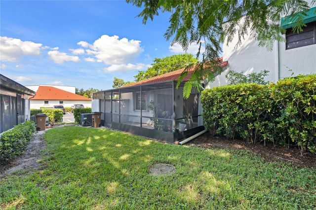 331 NW 36th Ave, Deerfield Beach, FL 33442