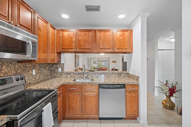331 NW 36th Ave, Deerfield Beach, FL 33442