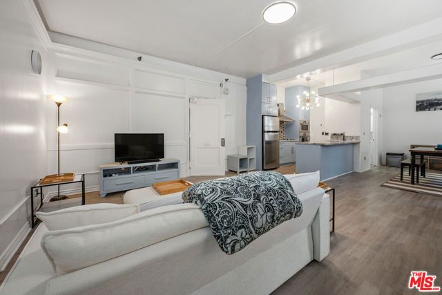 215 W 7th Street 803, Los Angeles, CA 90014
