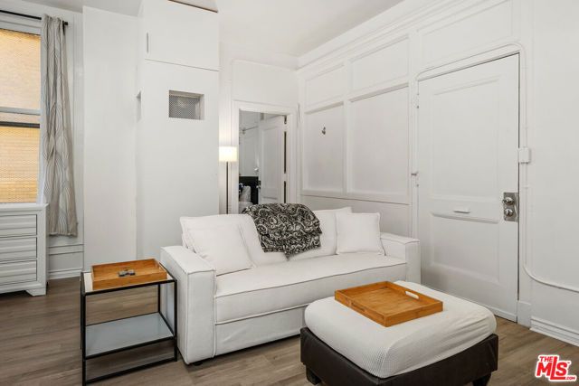 215 W 7th Street 803, Los Angeles, CA 90014