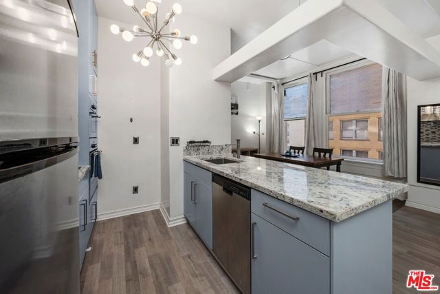 215 W 7th Street 803, Los Angeles, CA 90014