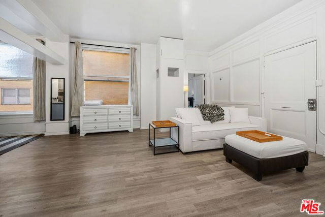 215 W 7th Street 803, Los Angeles, CA 90014