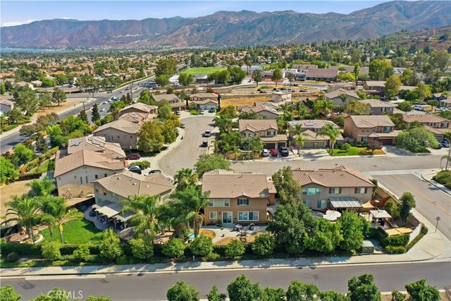 14603 Fair Oak, Lake Elsinore, CA 92530