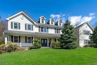 6 Cliff Place, Armonk, NY 10504