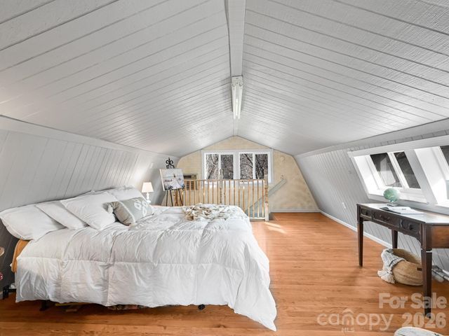 90 Davidson Gap Road, Leicester, NC 28748
