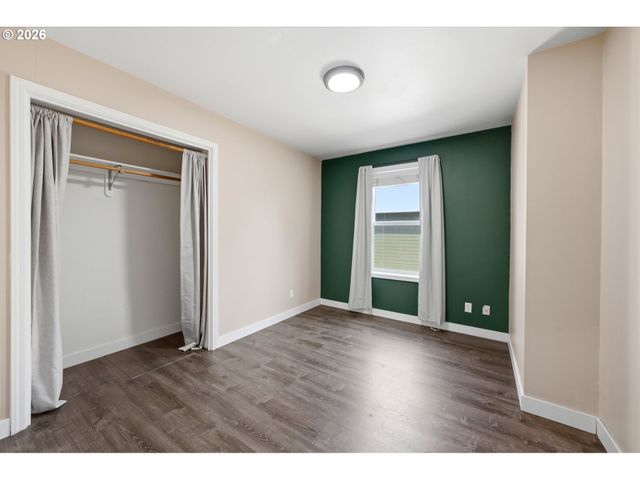 732 N COLLEGE St, Newberg, OR 97132