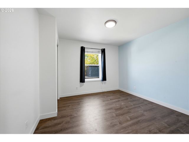 732 N COLLEGE St, Newberg, OR 97132